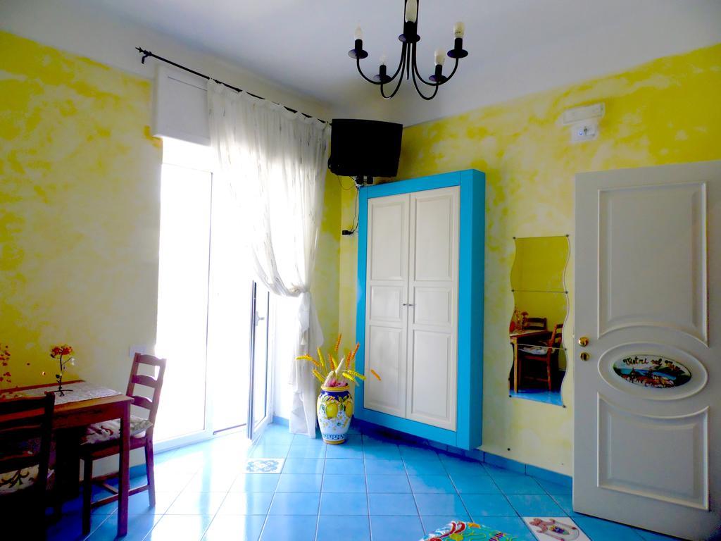 Dimora Carlo III Bed & Breakfast Vietri sul Mare Room photo